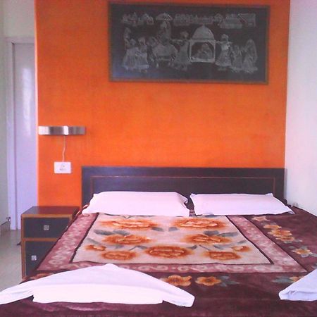 Leela Guest House Varanasi Eksteriør billede